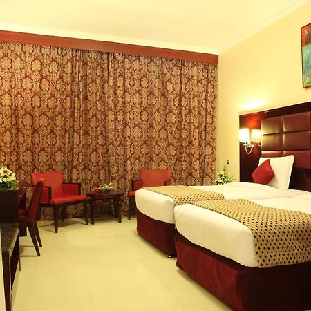 Ramee Rose Hotel Apartments Абу-Дабі Екстер'єр фото