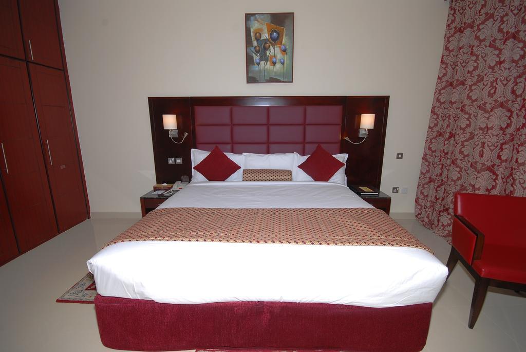 Ramee Rose Hotel Apartments Абу-Дабі Екстер'єр фото
