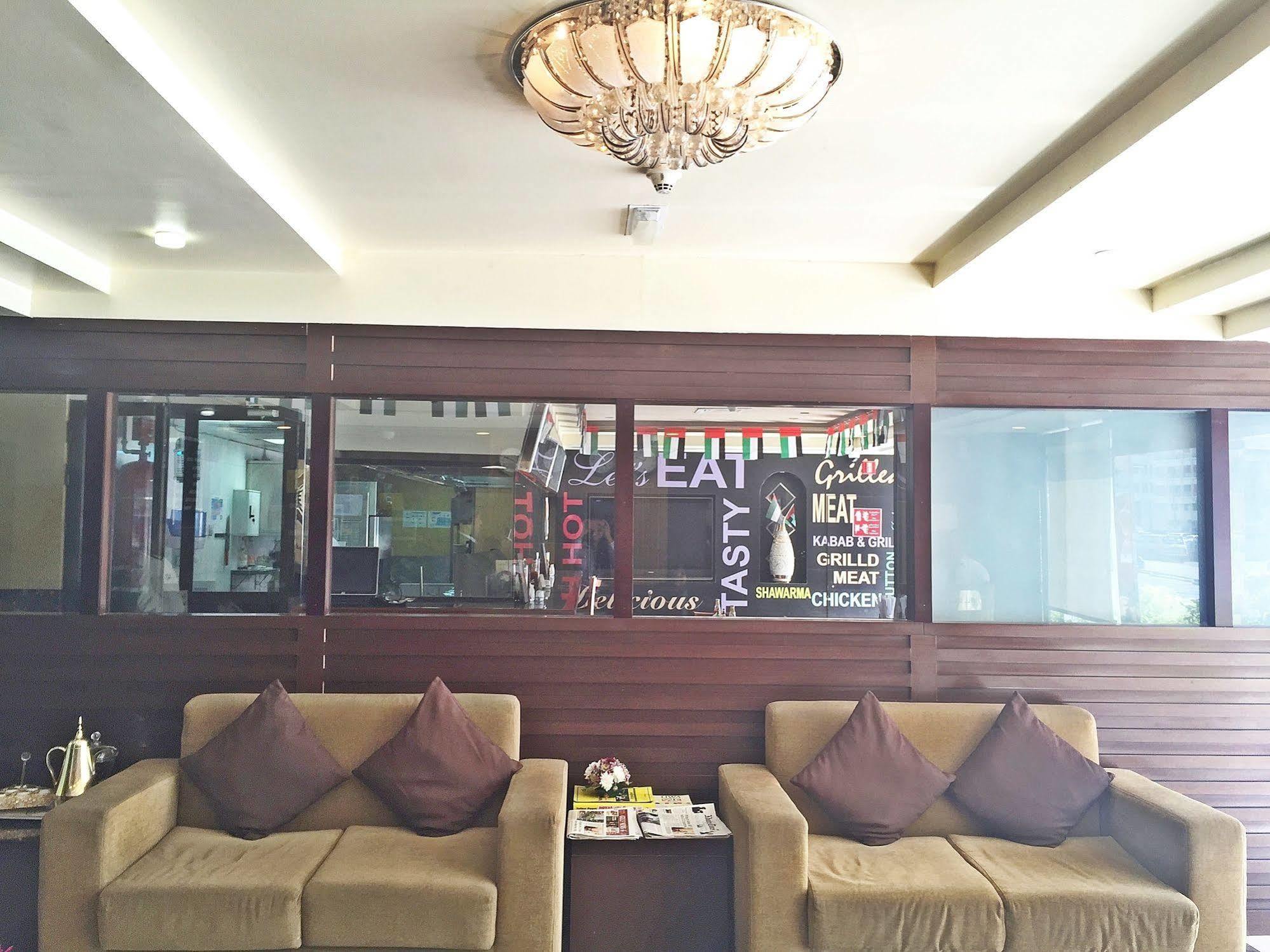 Ramee Rose Hotel Apartments Абу-Дабі Екстер'єр фото