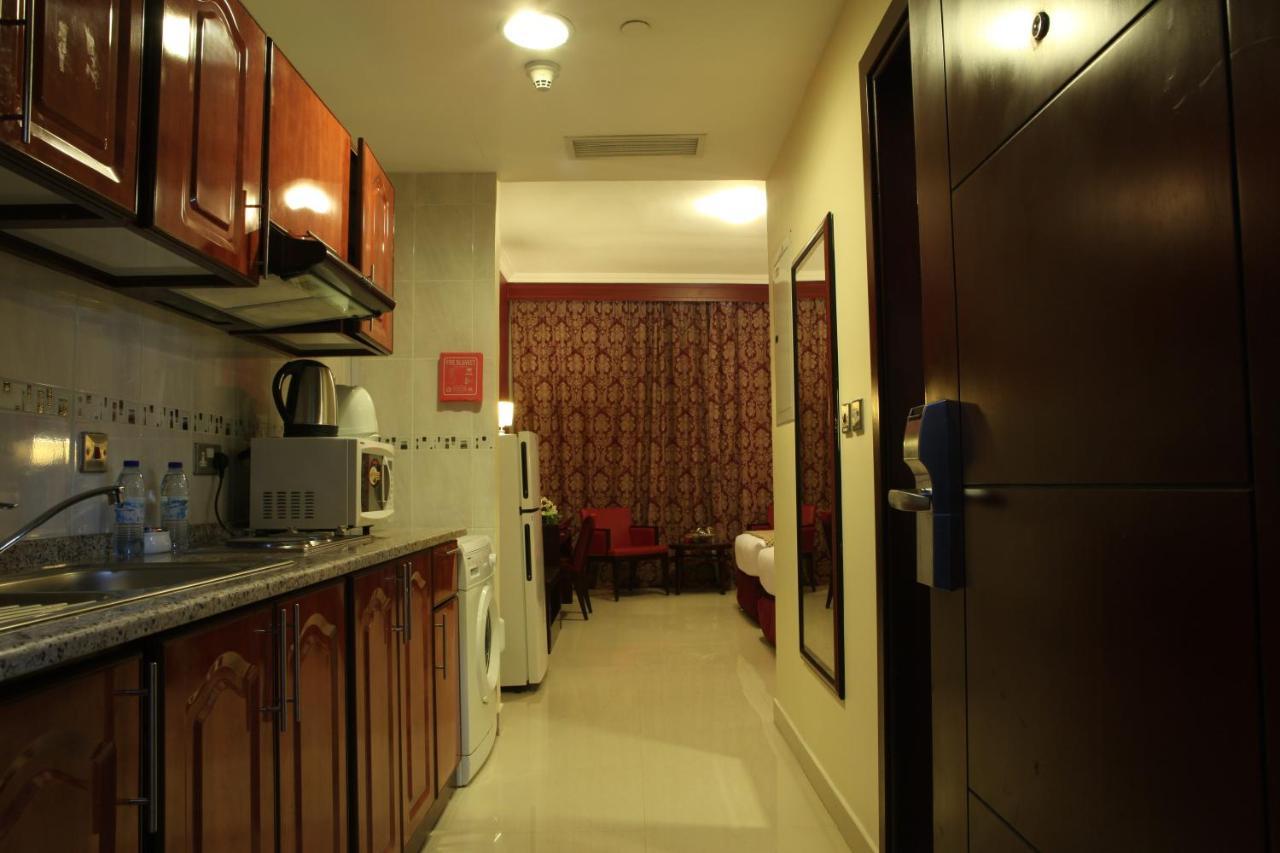 Ramee Rose Hotel Apartments Абу-Дабі Екстер'єр фото